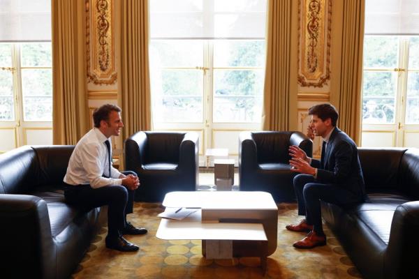 Sam Altman and Emmanuel Macron in the Elysee Palace